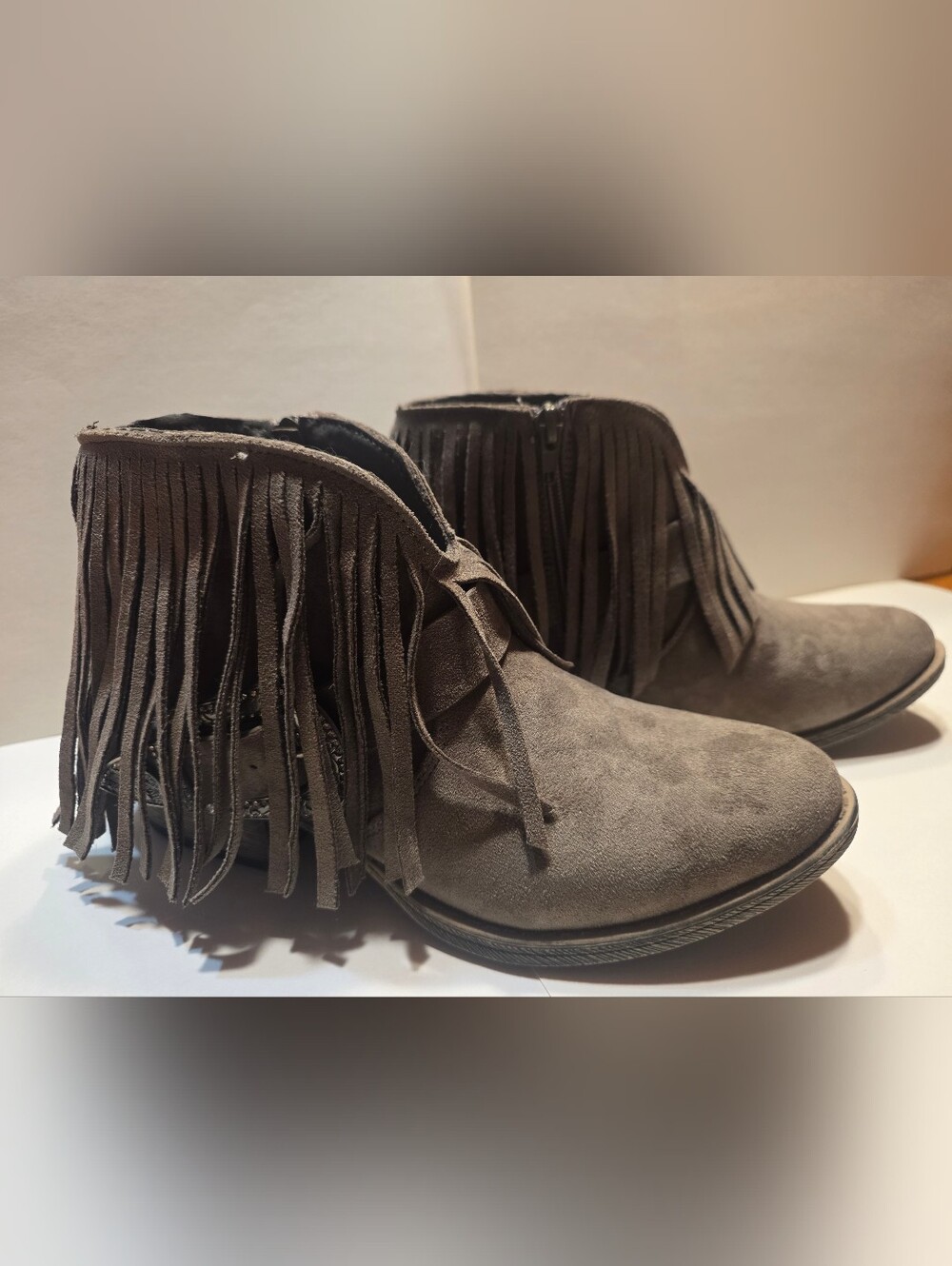 Fringe Suede Ankle Boots - Grey